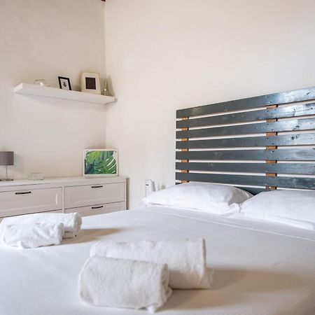 2 Rooms next to a market&Piazza Santa Croce Firenze Esterno foto