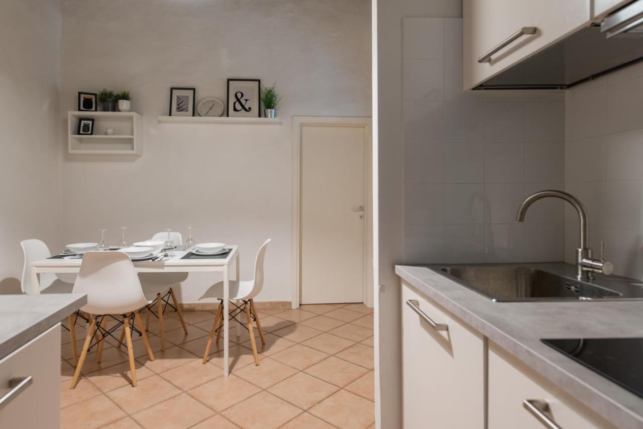 2 Rooms next to a market&Piazza Santa Croce Firenze Esterno foto